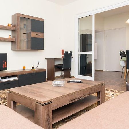Central Academic Apartment Sofia Exteriör bild