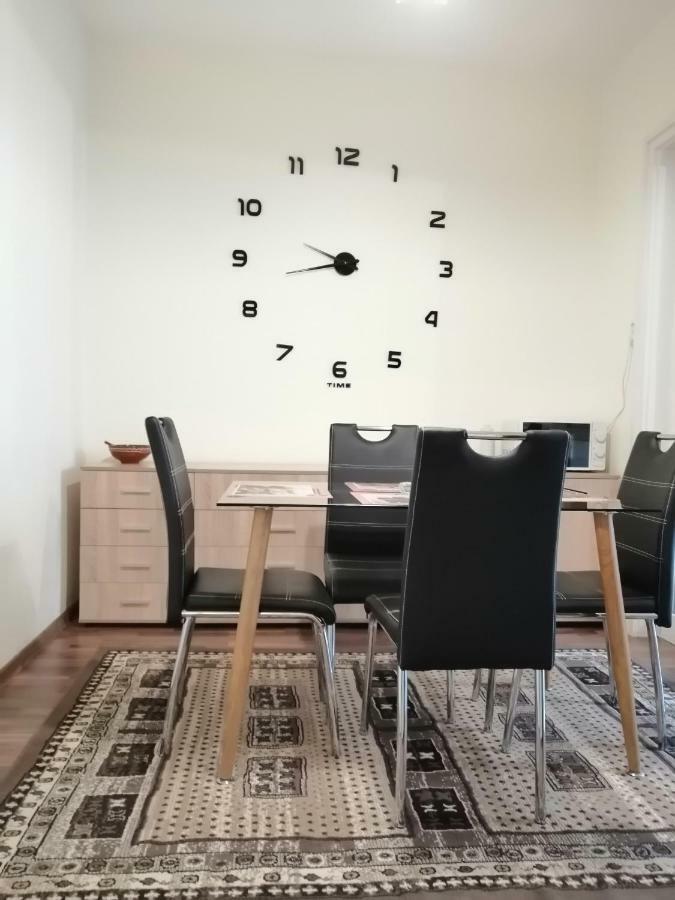 Central Academic Apartment Sofia Exteriör bild